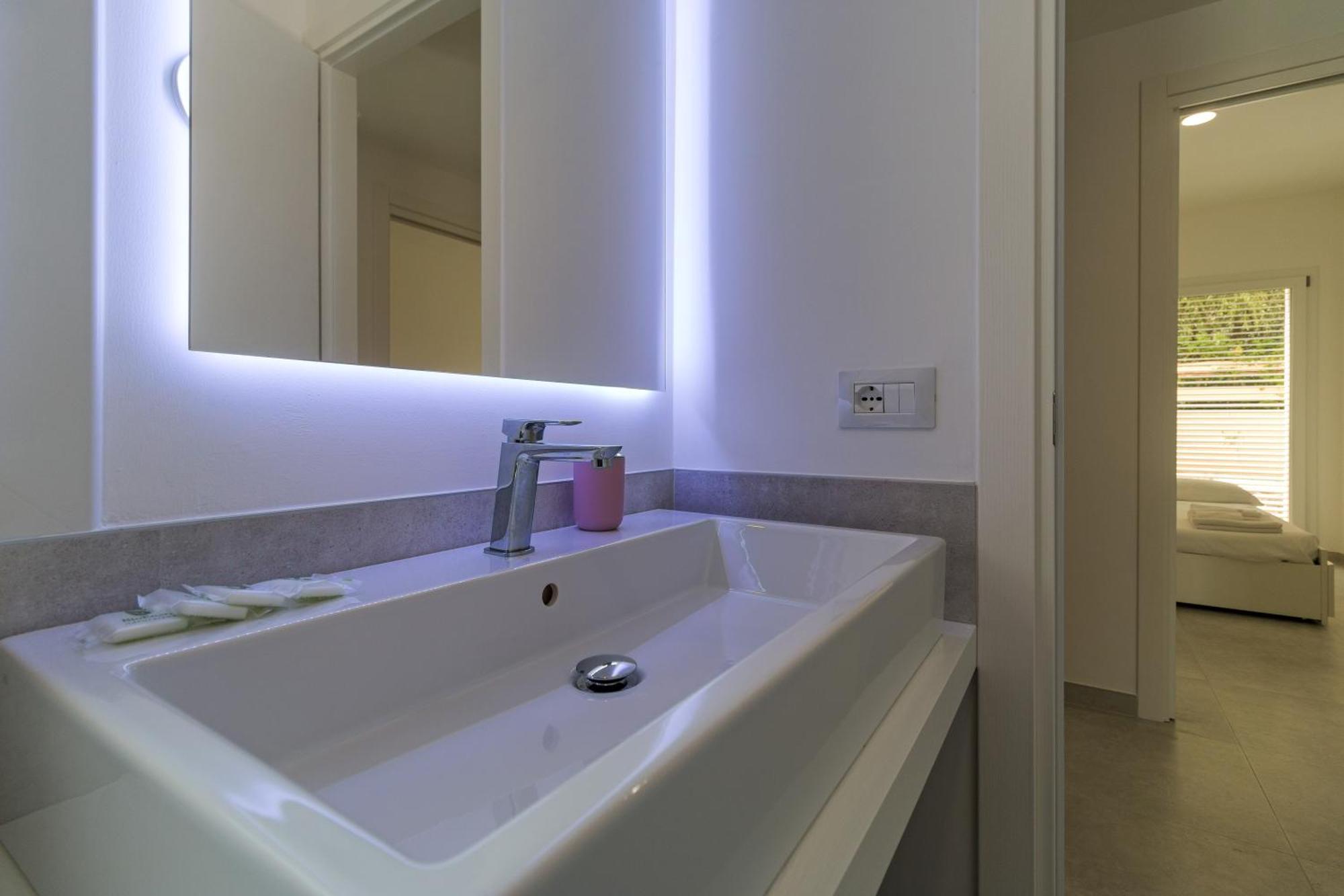 Appartamento Perla Bianca, Con Wifi E Air Con Cala Gonone Zewnętrze zdjęcie